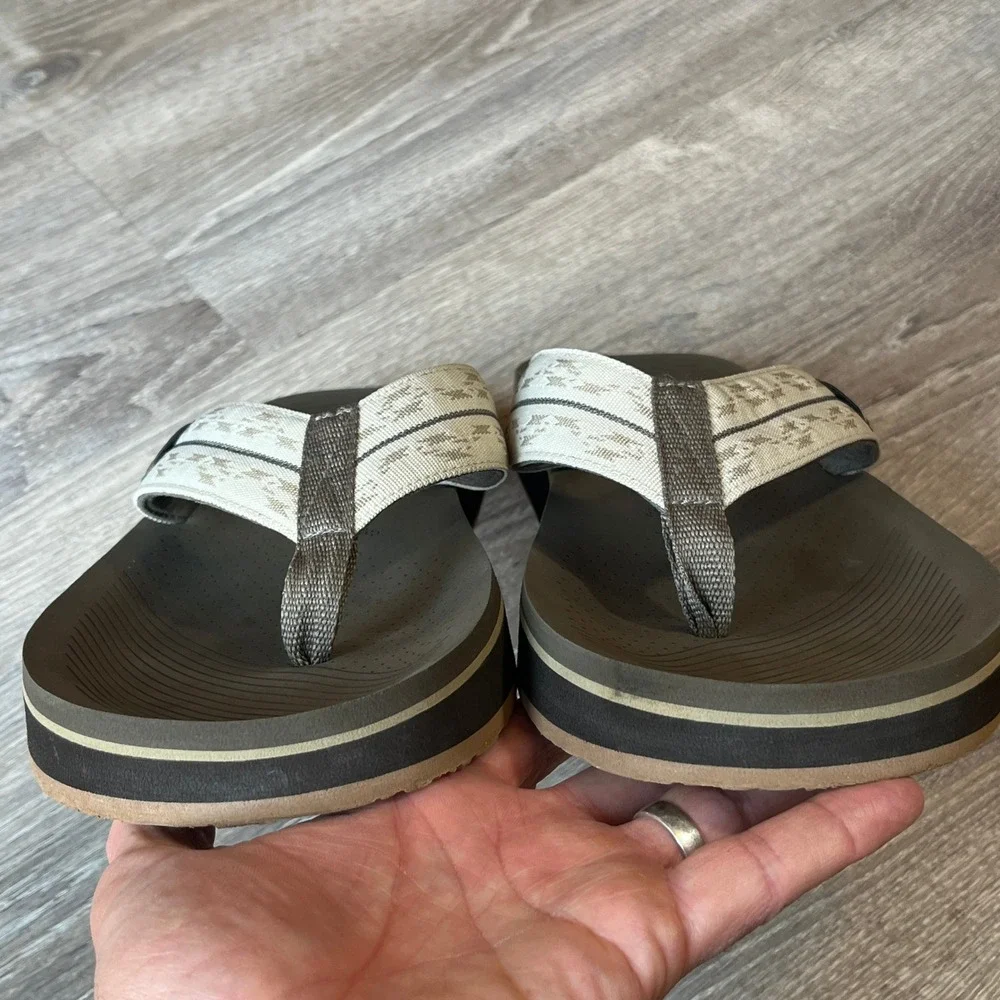 Cobian ARV2 Mens Brown Tan Comfort Flip Flop Thong Sandals Arch Support Size 12